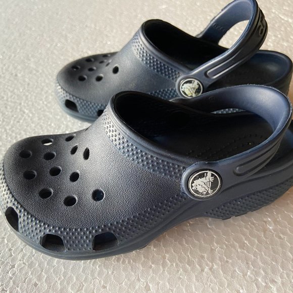 boys crocs size 10